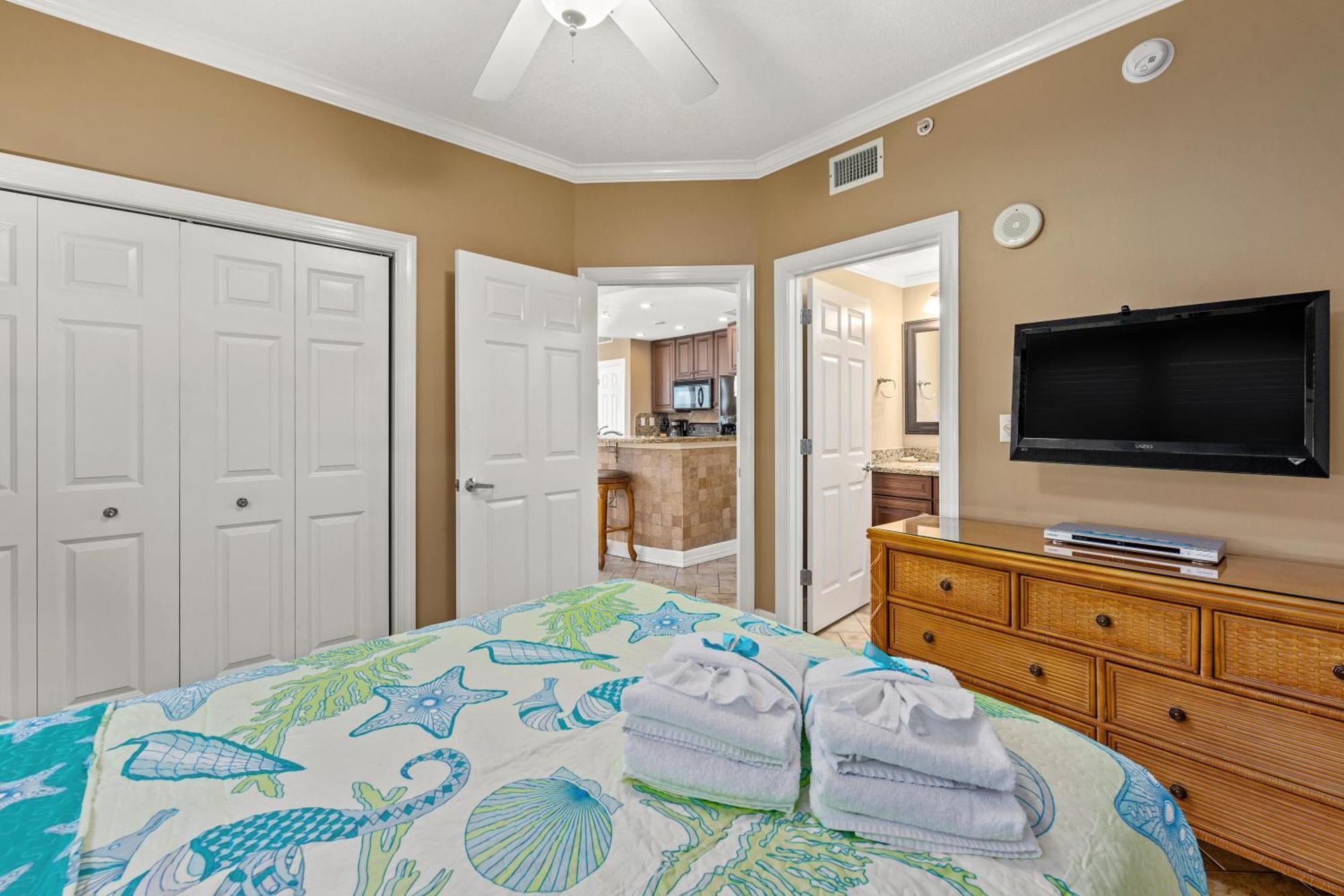 Gulf Front Master Bedroom! 2 Pools & Hot Tubs! Sleeps 8! Panama City Beach Exterior foto